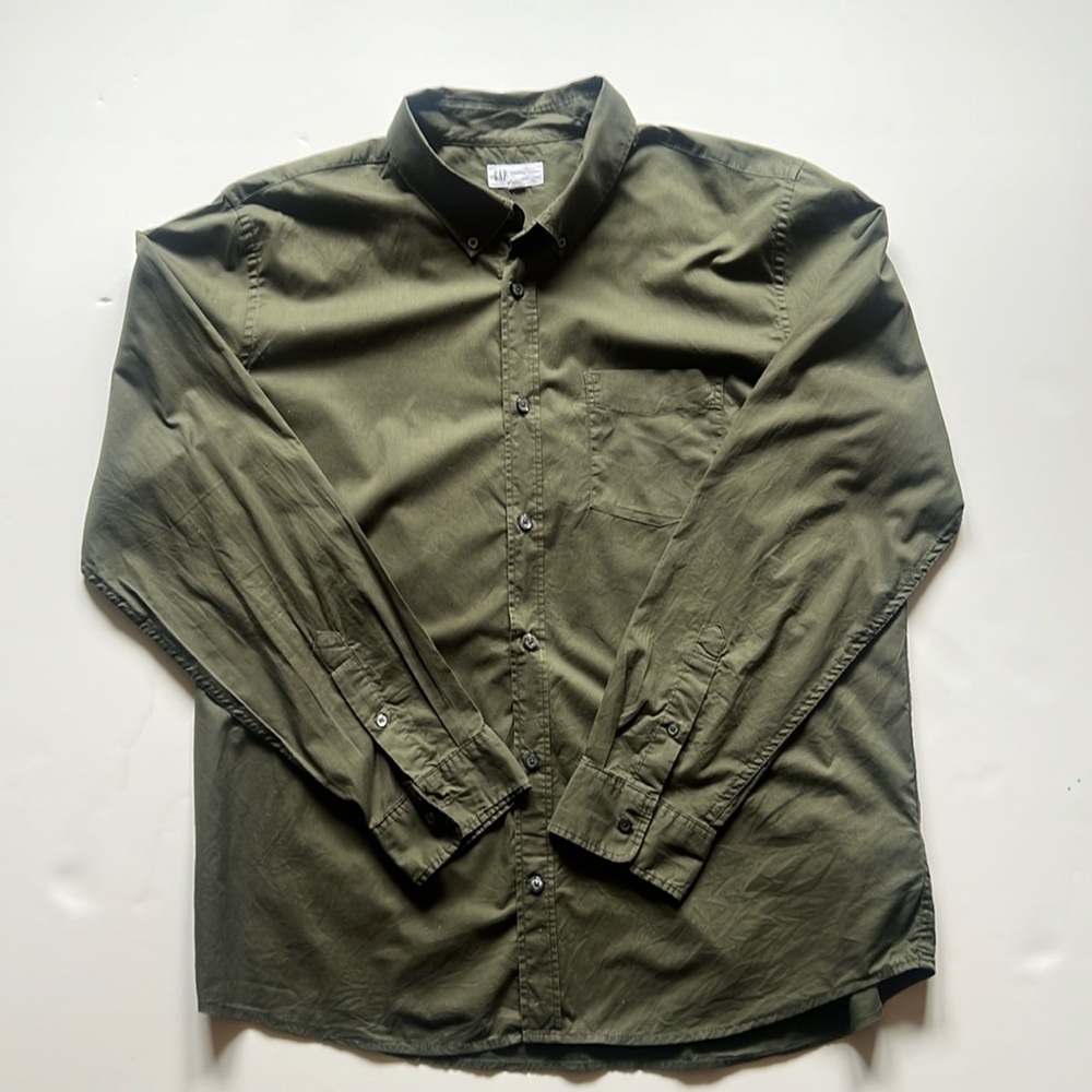 Gap Standard Fit Mens XL